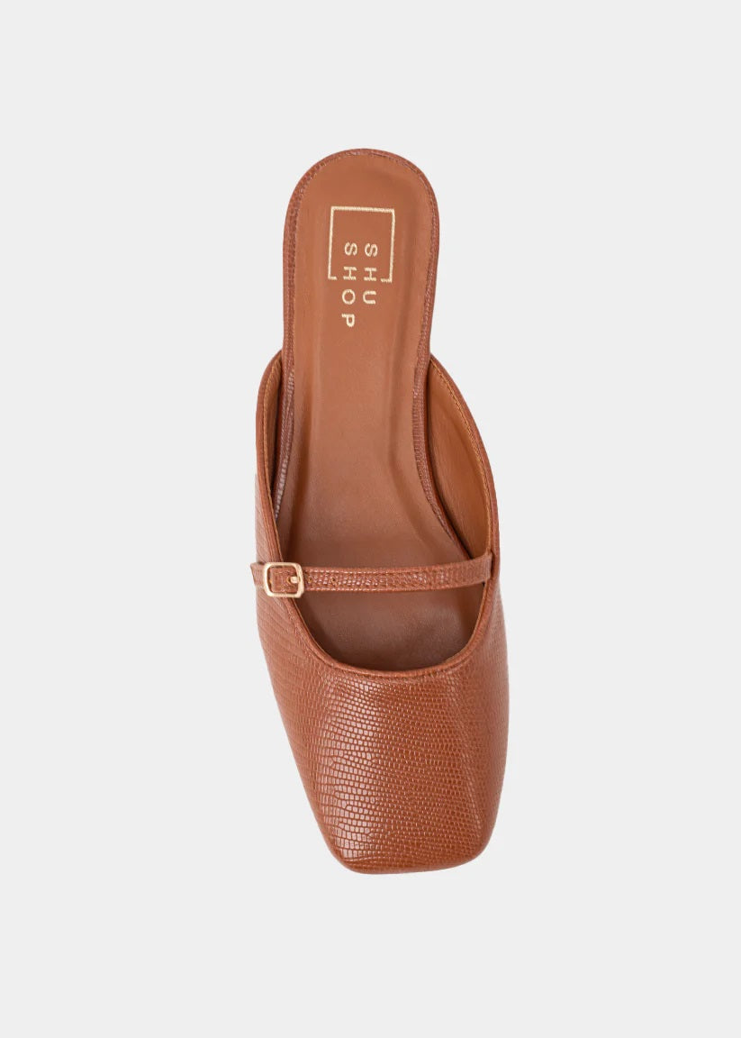 Athena Flat